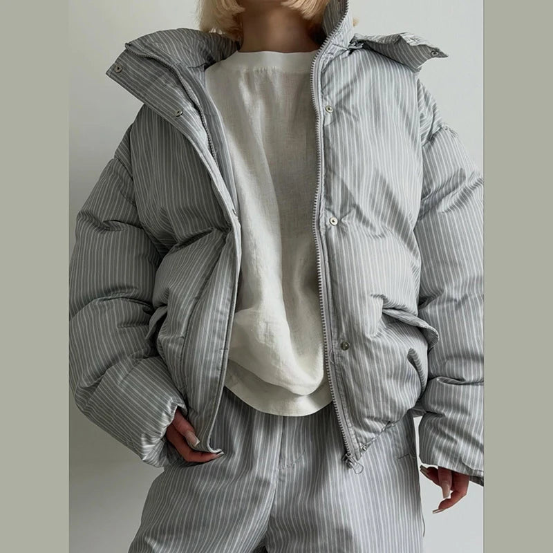 2026 Women Vertical Striped 2‑Piece Winter Outfit Detachable Hood Puffer Jacket Drawstring Baggy Snow Pants Warm Matching Sets