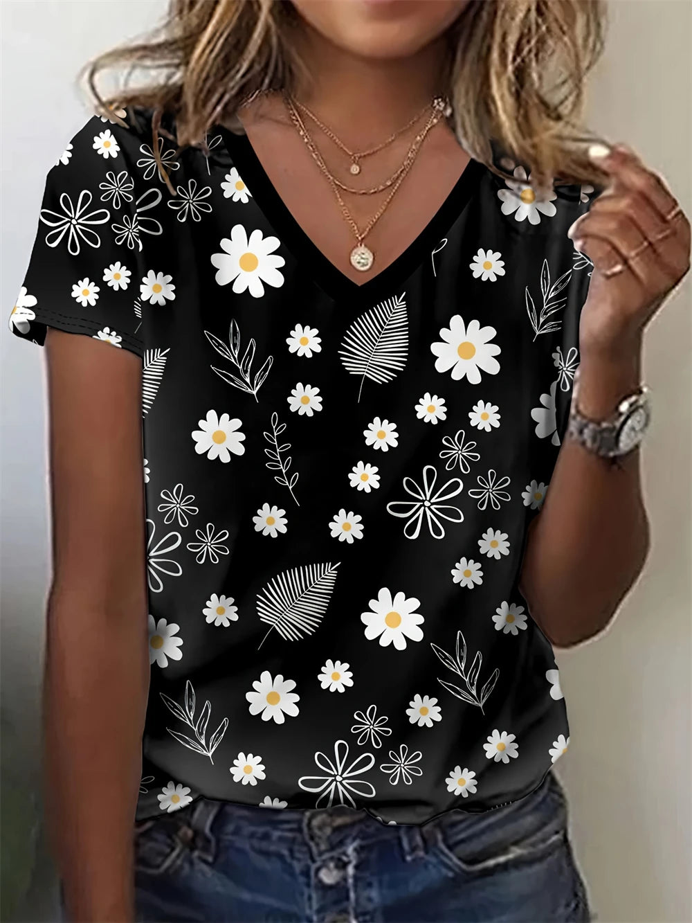 Summer Large Size Women's T-Shirt Fashion Blue Flowers Print Leisure Elegant V-Neck T-Shirt Daily Comfortable Women's T-Shirt