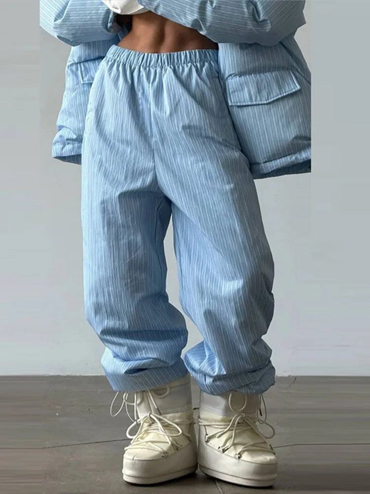 2026 Women Vertical Striped 2‑Piece Winter Outfit Detachable Hood Puffer Jacket Drawstring Baggy Snow Pants Warm Matching Sets