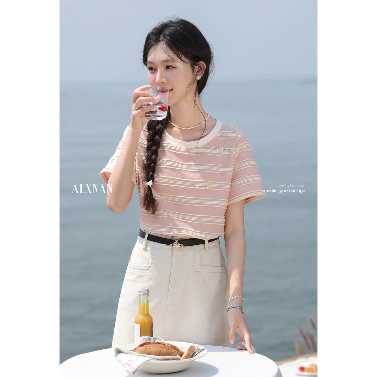 ALXNAN Plus Size Women's Pink Striped T-shirt Elegant Sweet Loose-fit Cotton T-shirt Round Neck Short Sleeve Tops L55319 D10639