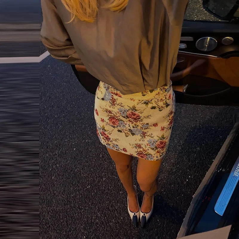 Women Cropped Floral Print Jacket Stand Collar Long Sleeve Button Front Pockets Vintage Loose Short Coat 2026 Autumn Chic Blazer